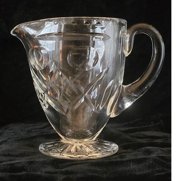 Cut Crystal Creamer 3.5" Tall 2.5" wide at mouth. EUC no chips or‎ cracks - Picture 10 of 12